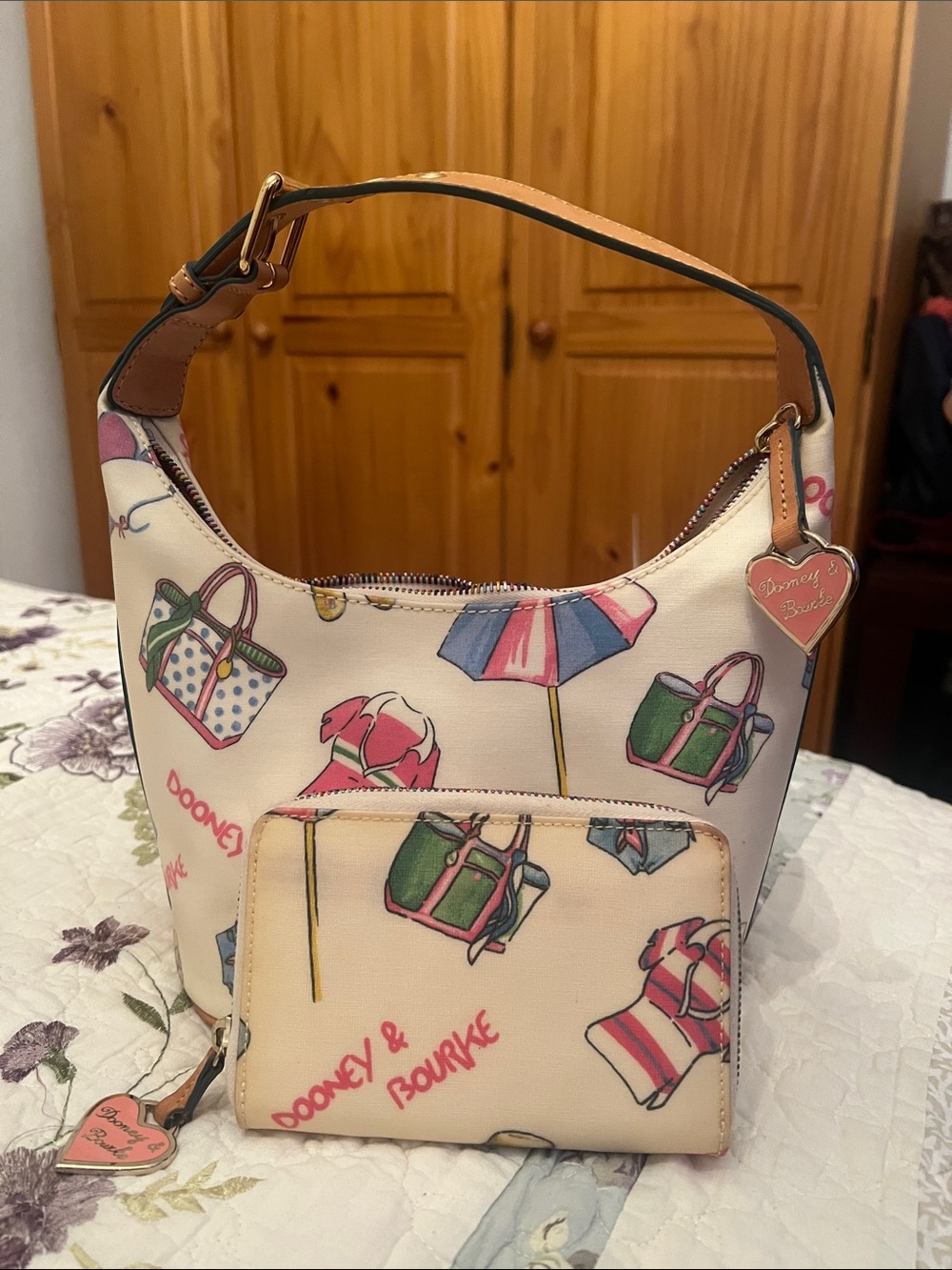 Dooney & Bourke Cream Shoulder Bag with Pink, Green & Blue Beach Print - Picture 2 of 10